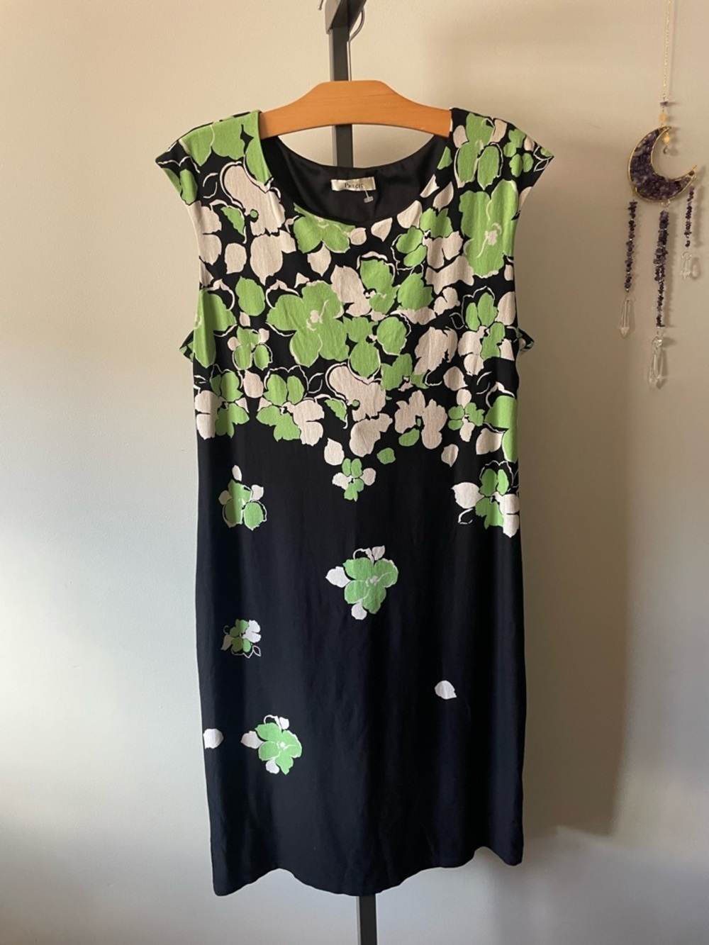 Précis Floral Shift Dress Green Mod Retro 60s Inspired Botanical Stretch Jersey